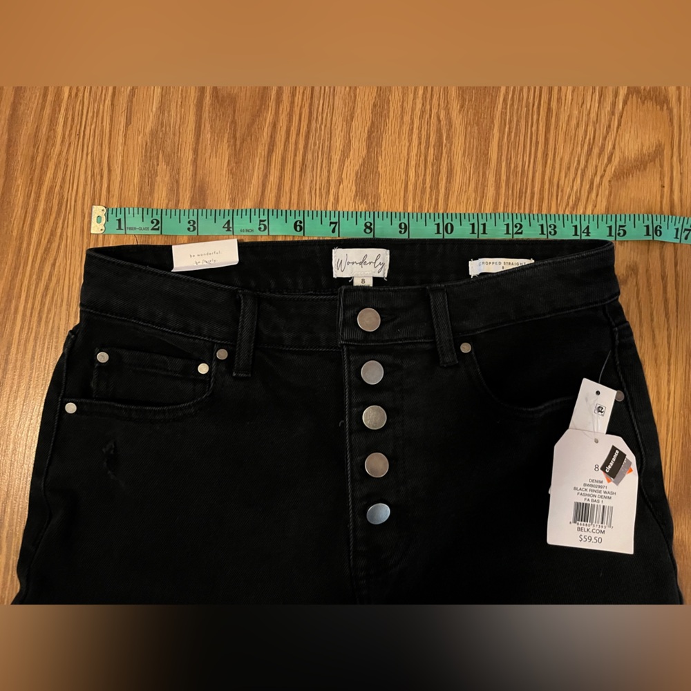 Wonderly Women’s Cropped Straight Destructed Jeans - Picture 2 of 4